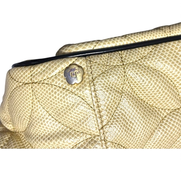 Vintage! Eric Javits quilted leather shoulder bag in tan with black patent trim - Picture 8 of 13